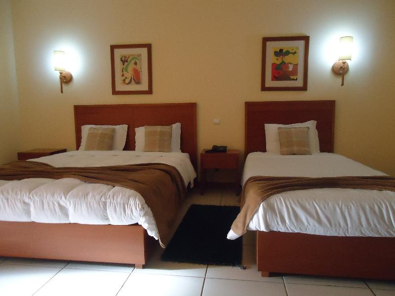 Hotel Pombeira Гуарда Экстерьер фото